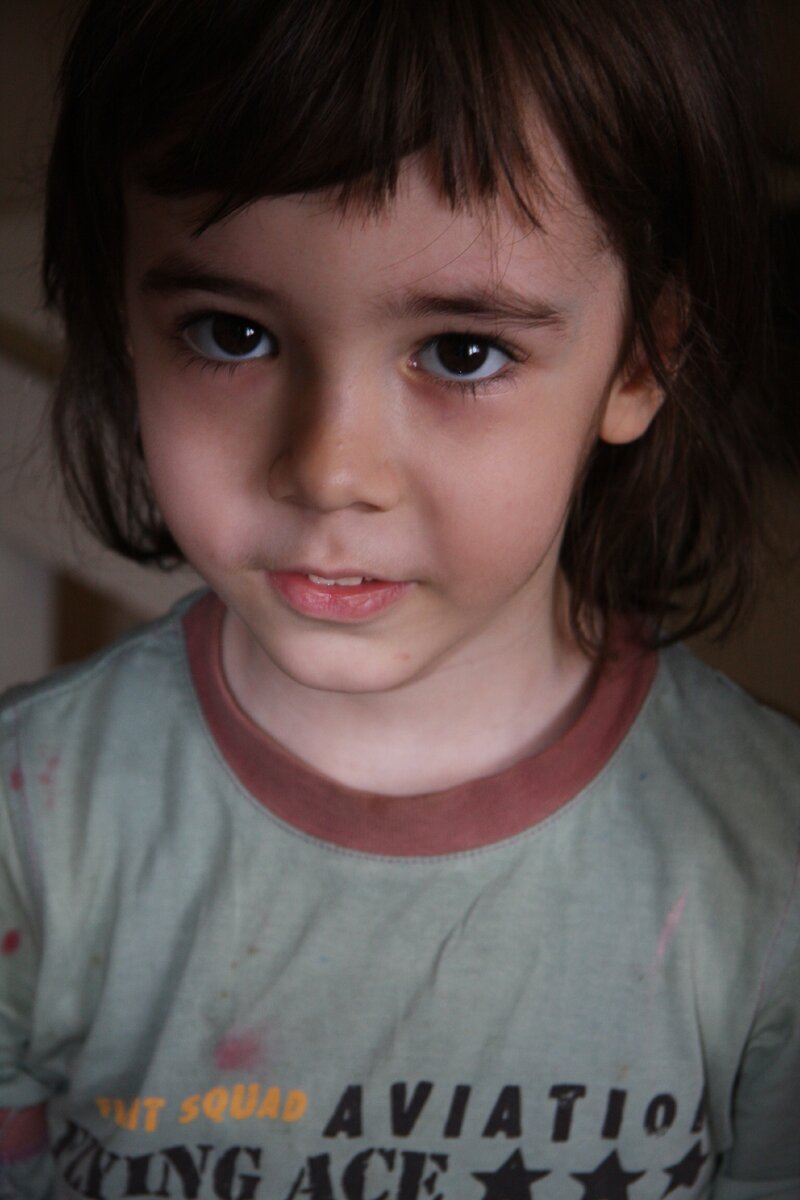 Старший Пашка в 3 года. Фото в процессе стрижки. Ох и не любил он это дело!