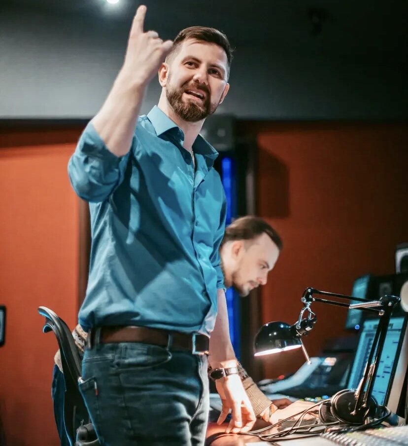 Владимир Яцкевич на студии звукозаписи