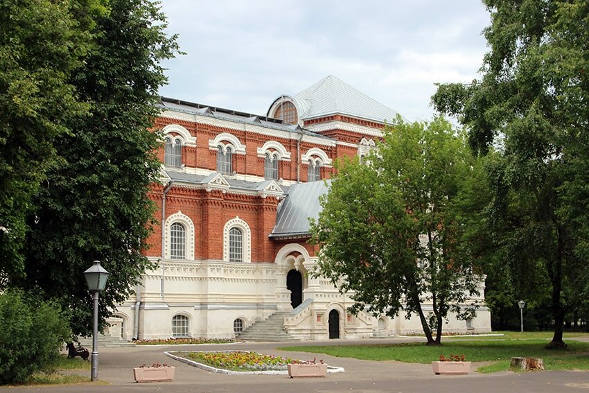 Достопримечательности гусь хрустального за один день. Достопримечательности гусь хрустального за один день. Историко-художественный музей гусь-хрустальный. Достопримечательности гусь хрустального за один день. Гусь хрустальный достопримечательности.