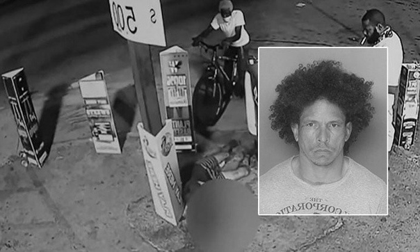 43 летний Алиекса Сантистебана