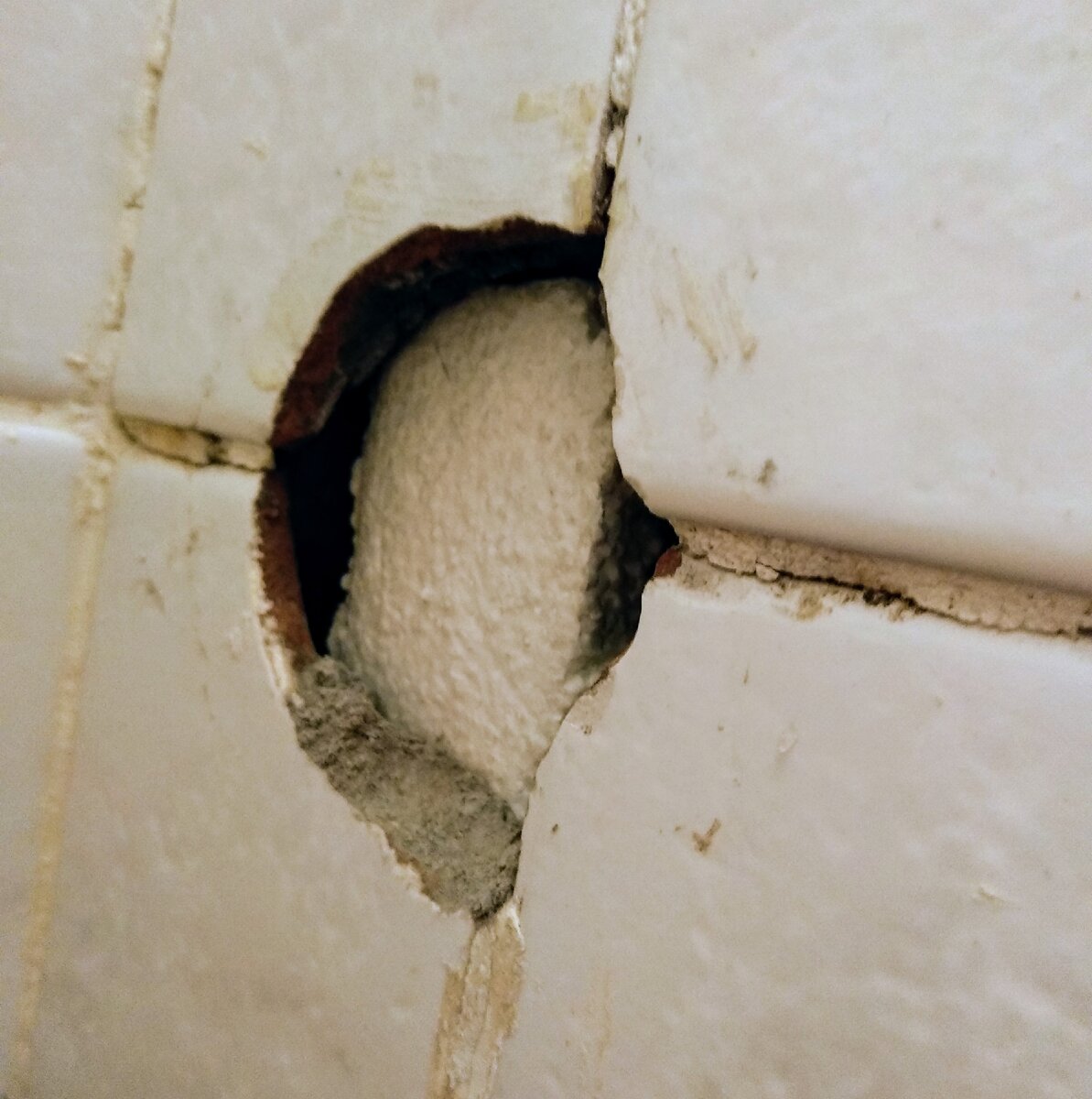 Так было после демонтажа старого ПС - фото автора