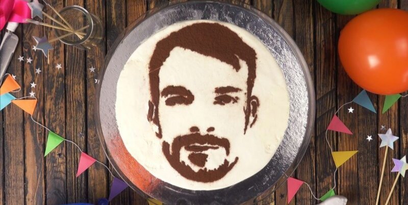 Торт на день рождения именинника.