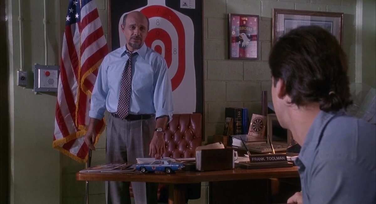 Кадр из фильма " Как разобраться с делами" - "Красивая жизнь" (1990)