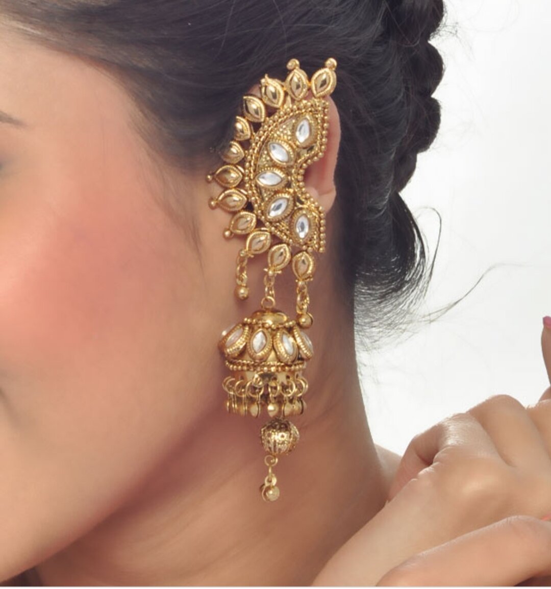 древнеримские ювелирные украшения. смысл украшений. бижутерия. смысл украшений. финифть украшения ростовская.