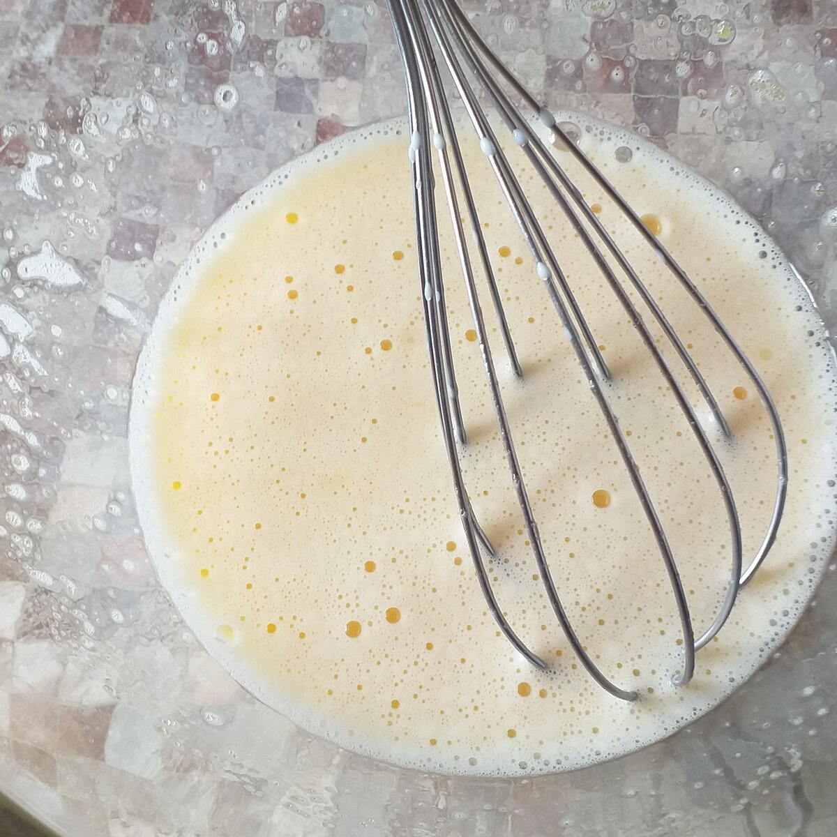 Добавляем молоко