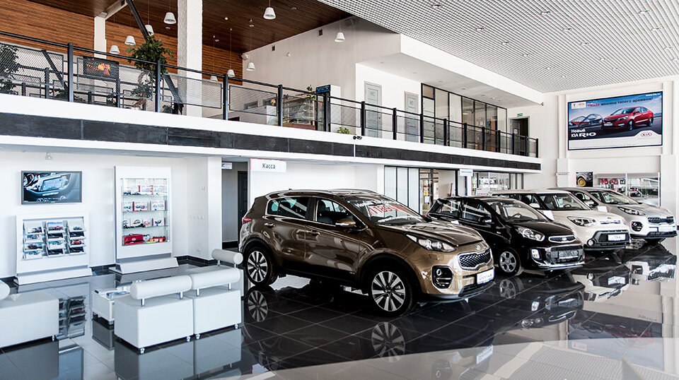 4 дилер. Kia Showroom. Маленький автосалон. Шоу рум автосалона. Kia шоурум.