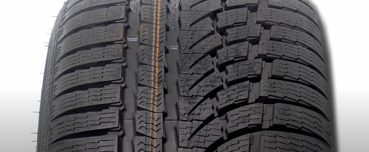 Пример протектора нешипованной зимней шины европейского типа