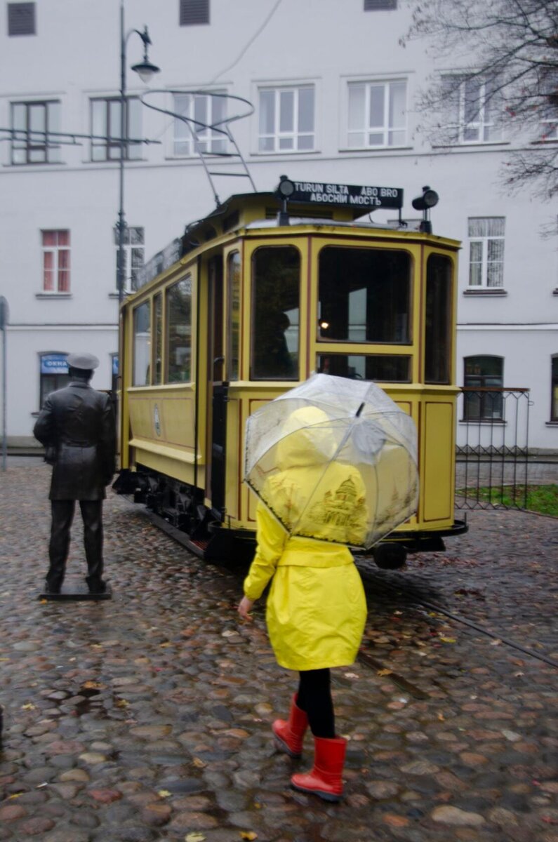 В осеннем городе