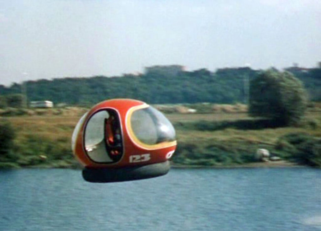 Кадр из х/ф «Гостья из будущего», 1985 год