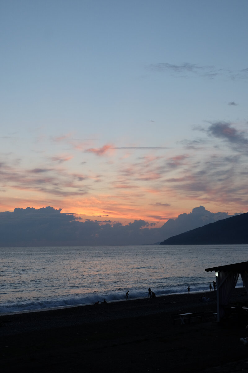 Советую читать до конца, там вы поймете, почему в этом году я решила не ехать в Абхазию