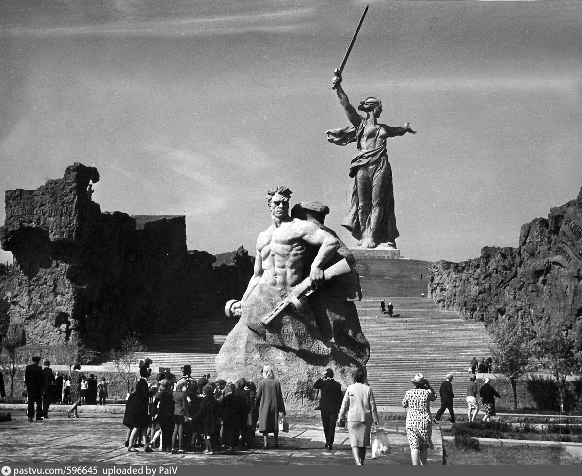 Мамаев курган. Автор; Фёдор Шевченко Источник; Фотоархив Ивана Вдовенко 1968 г.