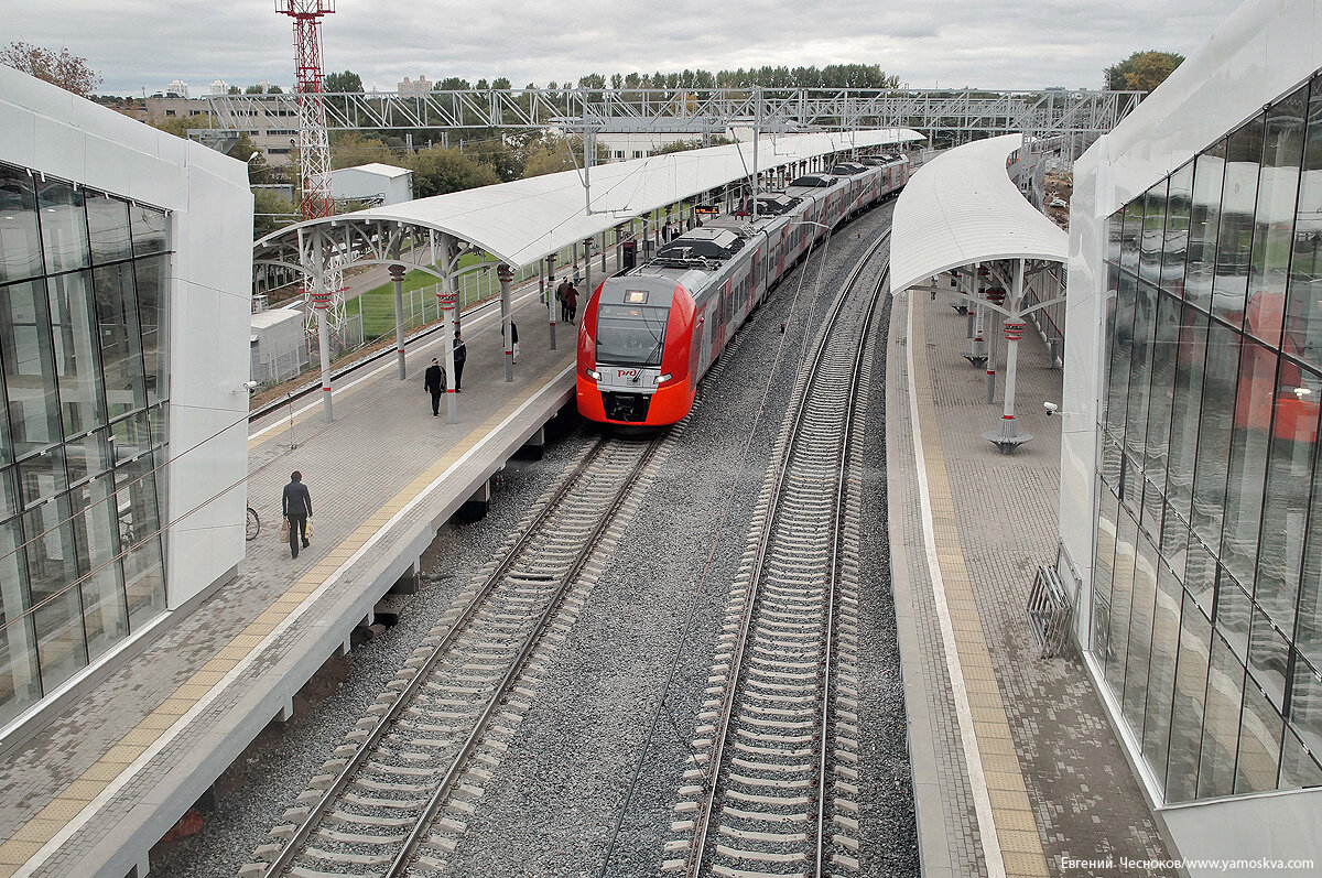 Станция хорошево электричка. Мцк хорошево платформа. Москва хорошева электричка. Мцк москва хорошево. Станция хорошево метрополитена.