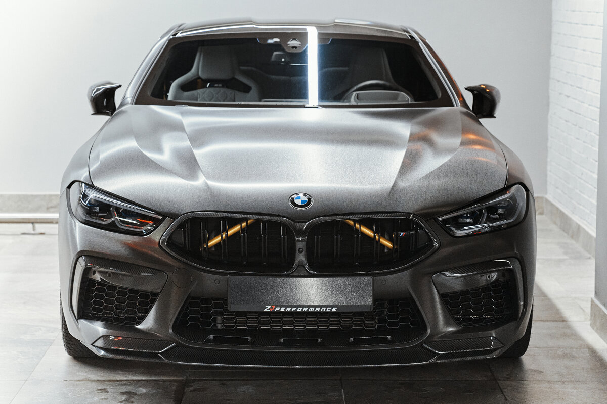 Оклейка авто виниловой пленкой