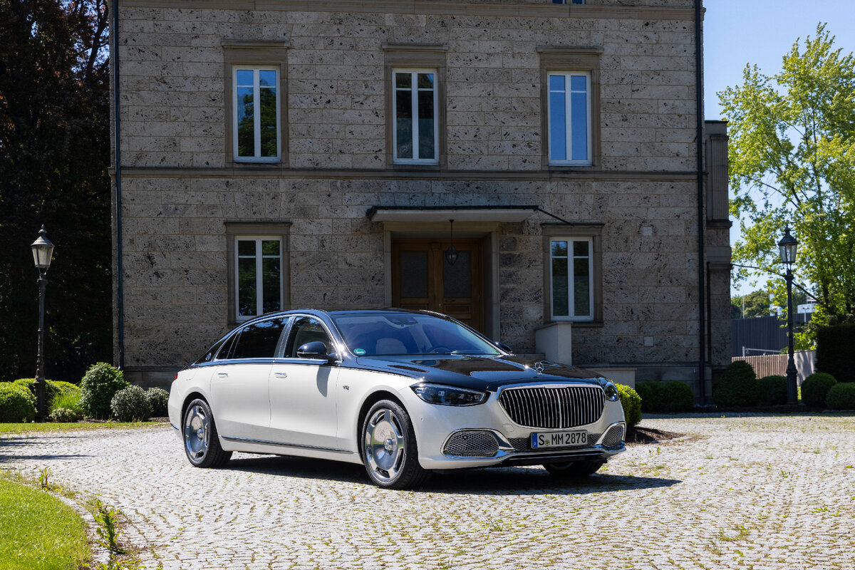 Мерседес Майбах s680. Mercedes Benz Maybach 2022. Мерседес Майбах с 680. Mercedes Maybach 2022.