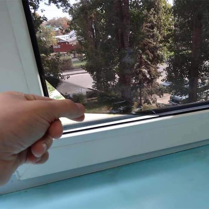 Так плёнка выглядит внутри квартиры.