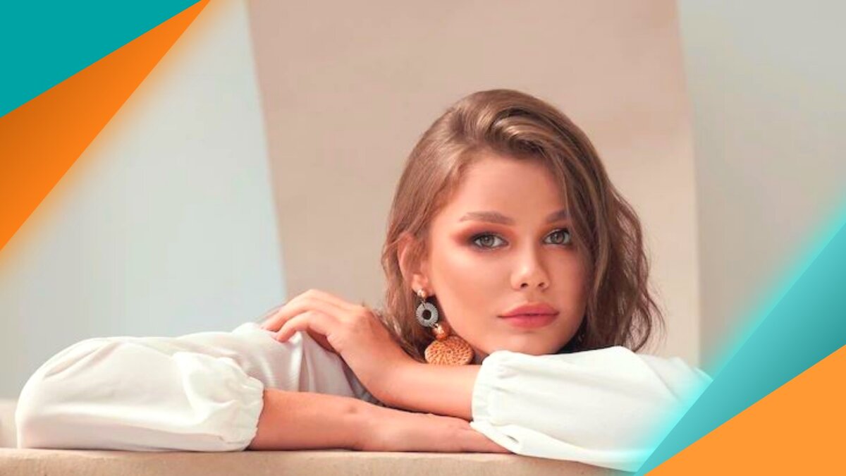 Красивая женщина