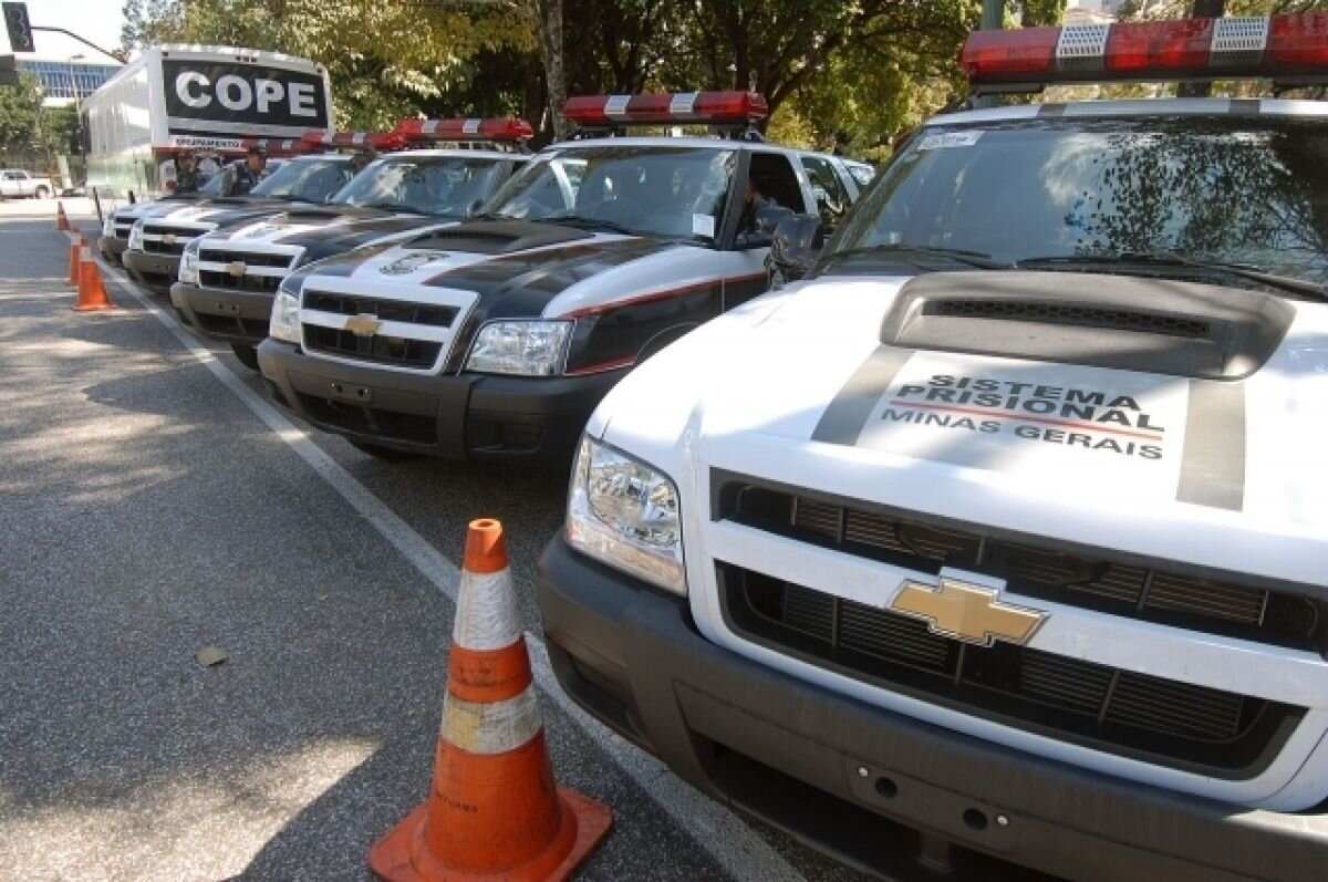    Обвиняемый в убийстве супруга немецкий консул покинул Бразилию