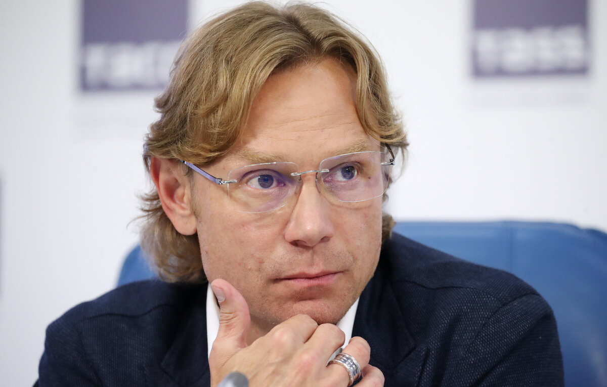    Главный тренер сборной России по футболу Валерий Карпин  Вячеслав Прокофьев/ТАСС