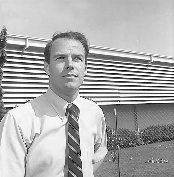    Рон Джонс совсем не собирался устраивать эксперимент