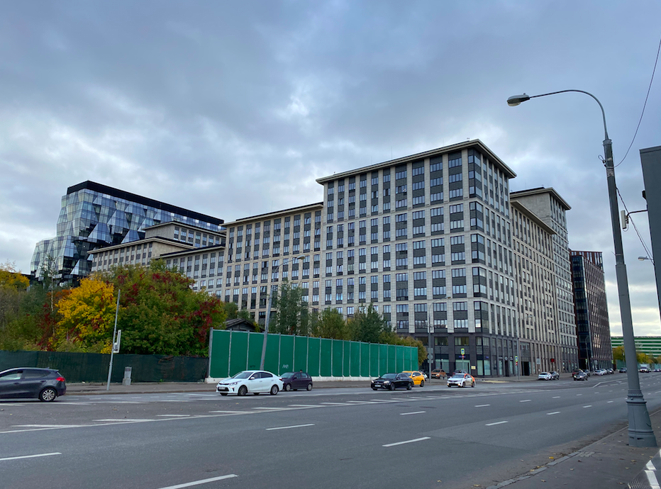 ЖК «Искра Парк» со стороны Ленинградского проспекта. Фото: Елизавета Рыбалкина