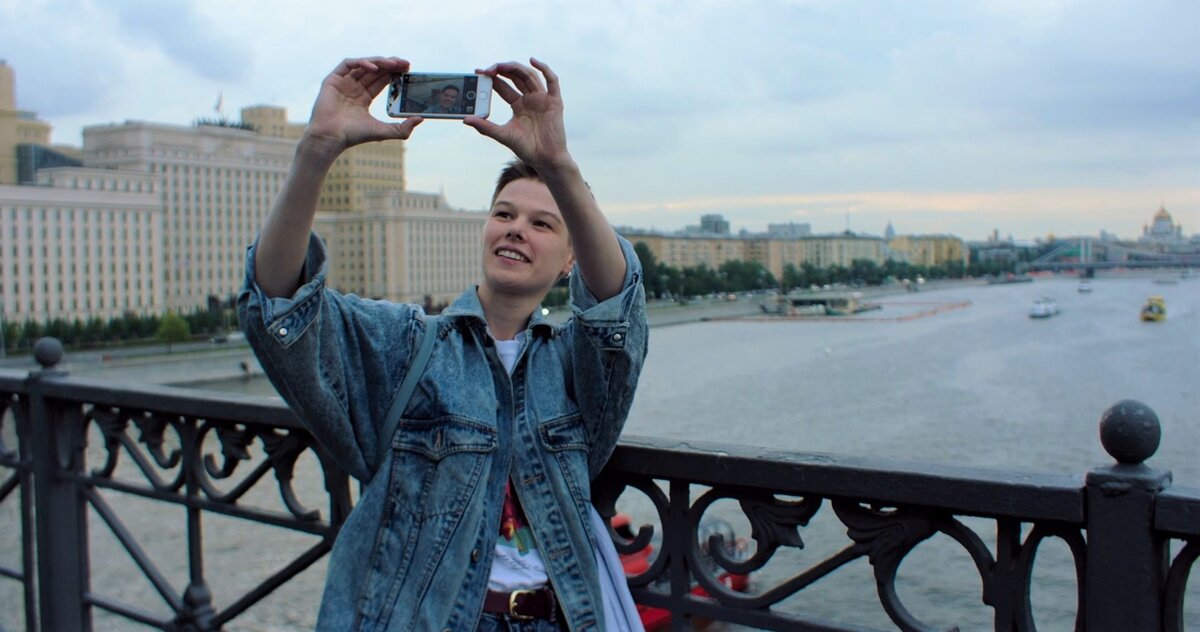 Кадр из к/ф «На выдохе».