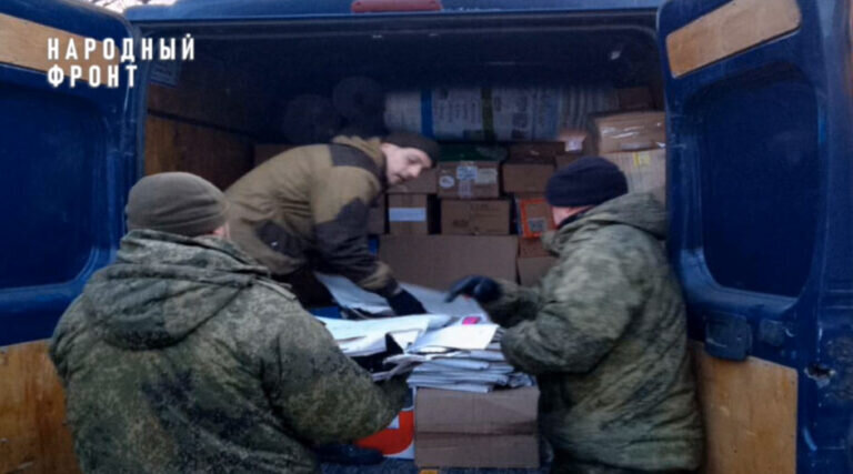    Оренбургские военнослужащие в зоне СВО получили посылки с родины Андрей Севостьянов