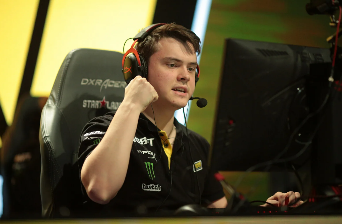 Денис "Electronic" Шарипов