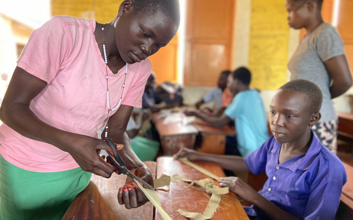 Осваиваем уроки шитья. Источник: 123ru.net