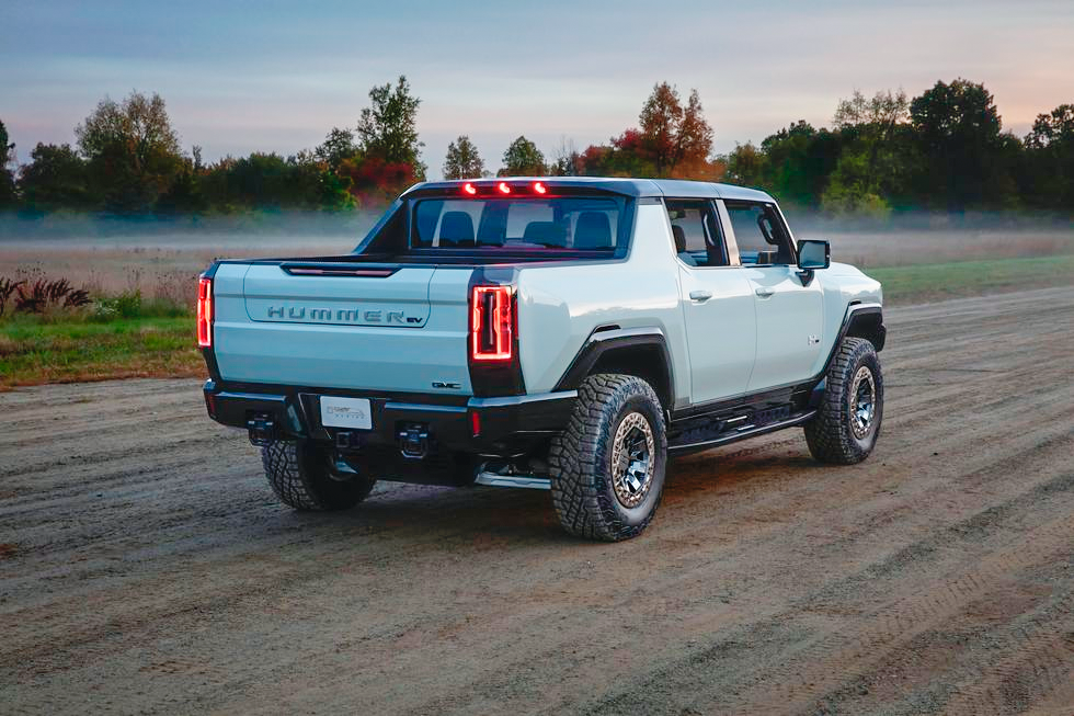 Новый электрический пикап Hummer EV 2022 - источник caranddriver