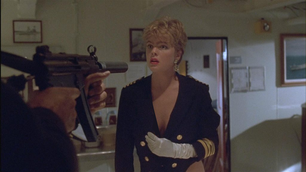 жена в осаде. эрика элениак в молодости горячие. в осаде эрика. в осаде 1992 эрика элениак. Erika eleniak в осаде.