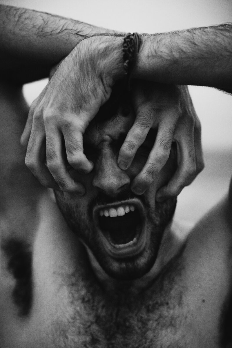 Закипание человека от ненависти | За фото спасибо Alex Iby on Unsplash