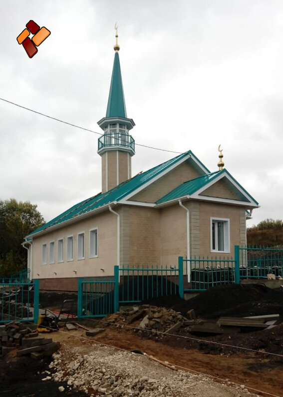 Вот мечеть в готовом виде. Декоративный камень "Карпатский двор".