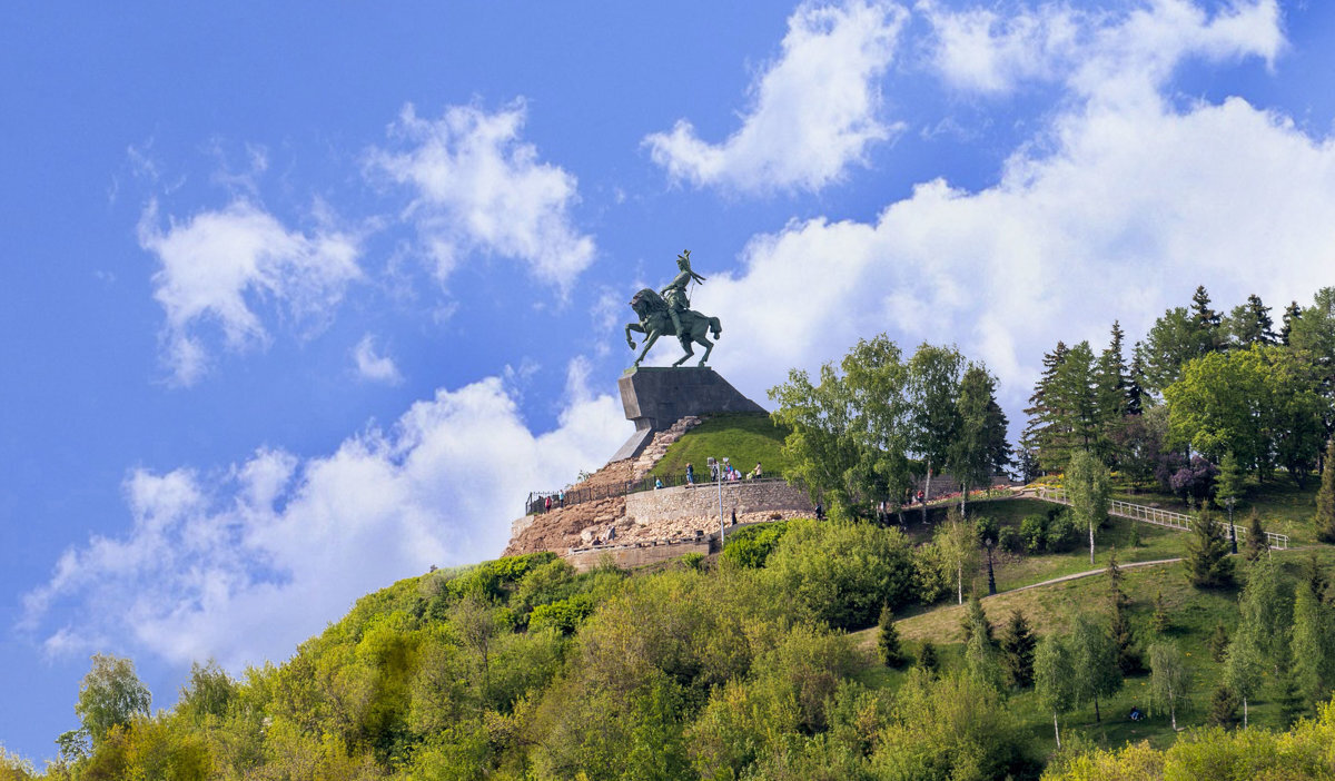 Памятник Салавату Юлаеву. Источник https://clck.ru/UHzFE