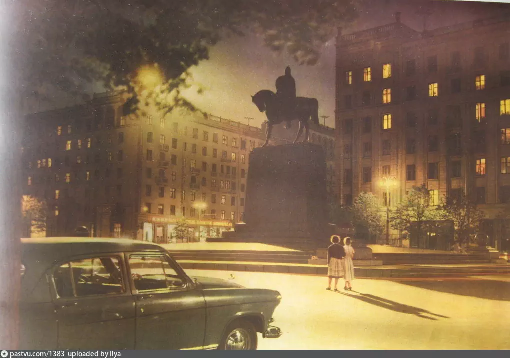 Советская площадь (Тверская), 1960 - 1970 г. Источник https://pastvu.com/p/1383.