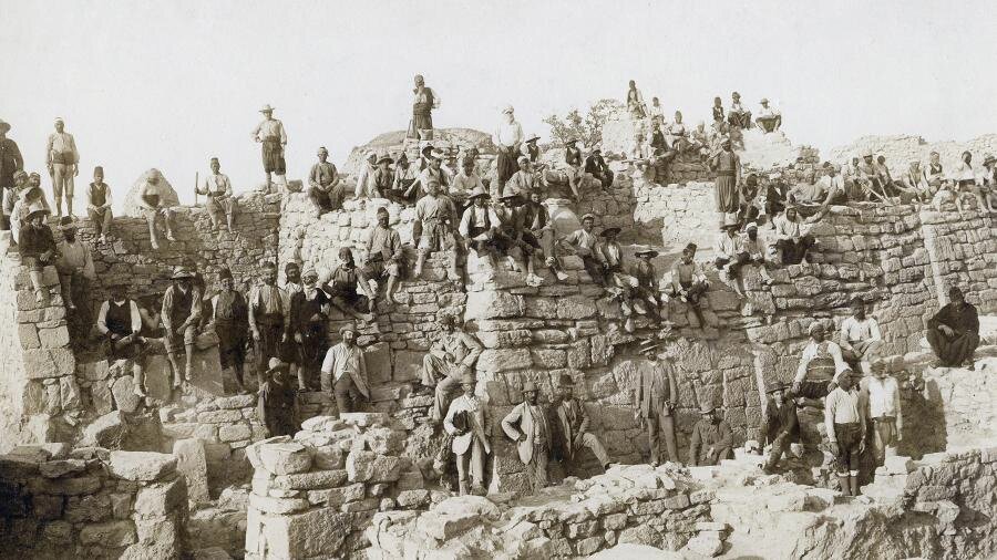 Раскопки Трои