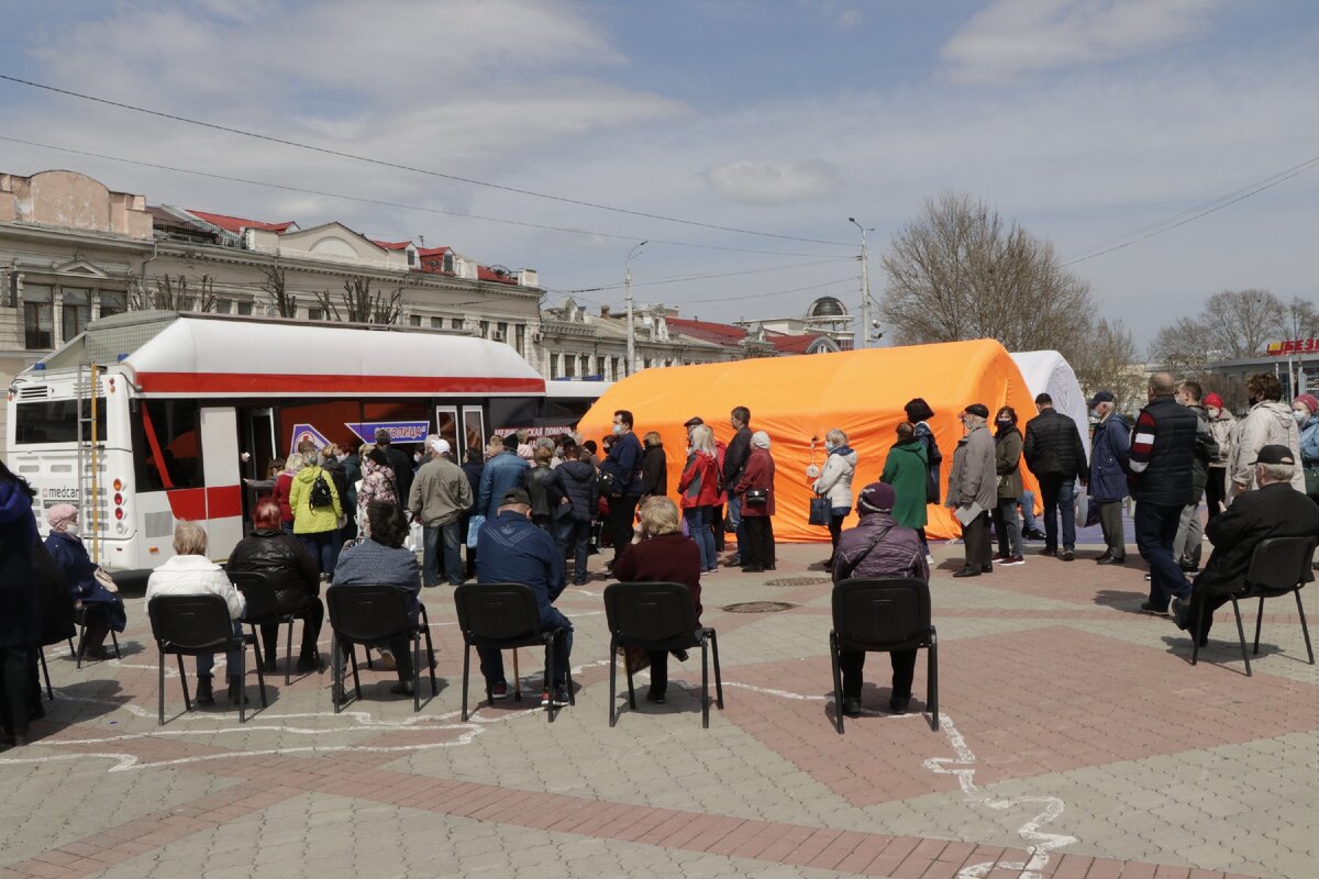 Горожане пришли на прививку