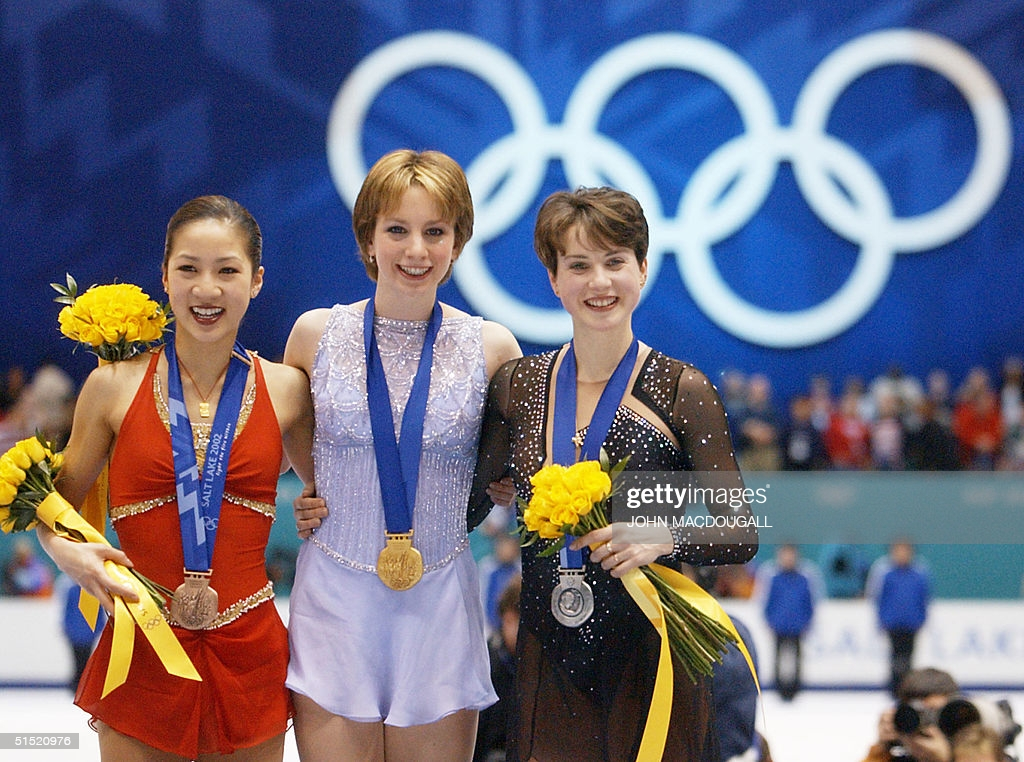 Никогда не забуду, как мне тогда было жалко и Слуцкую, и Кван. Ведь обе шли к этой олимпиаде долго, через травмы и преодоление. А досталось заветное золото Саре Хьюз. 