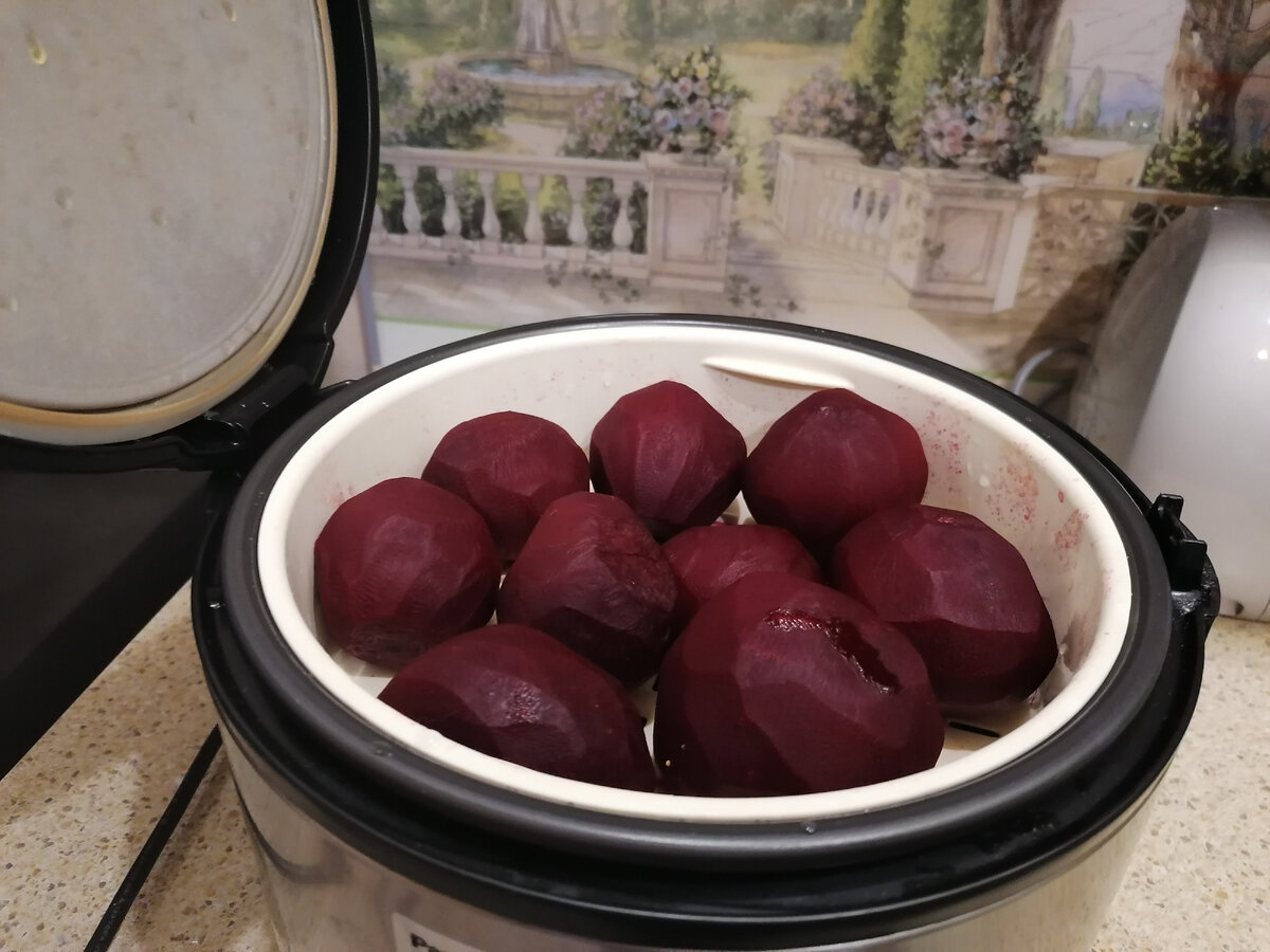 Фото автора. Свекла в мультиварке на пару