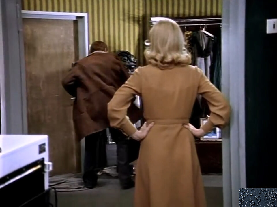 Скриншот фильма "Ирония судьбы или с легким паром"