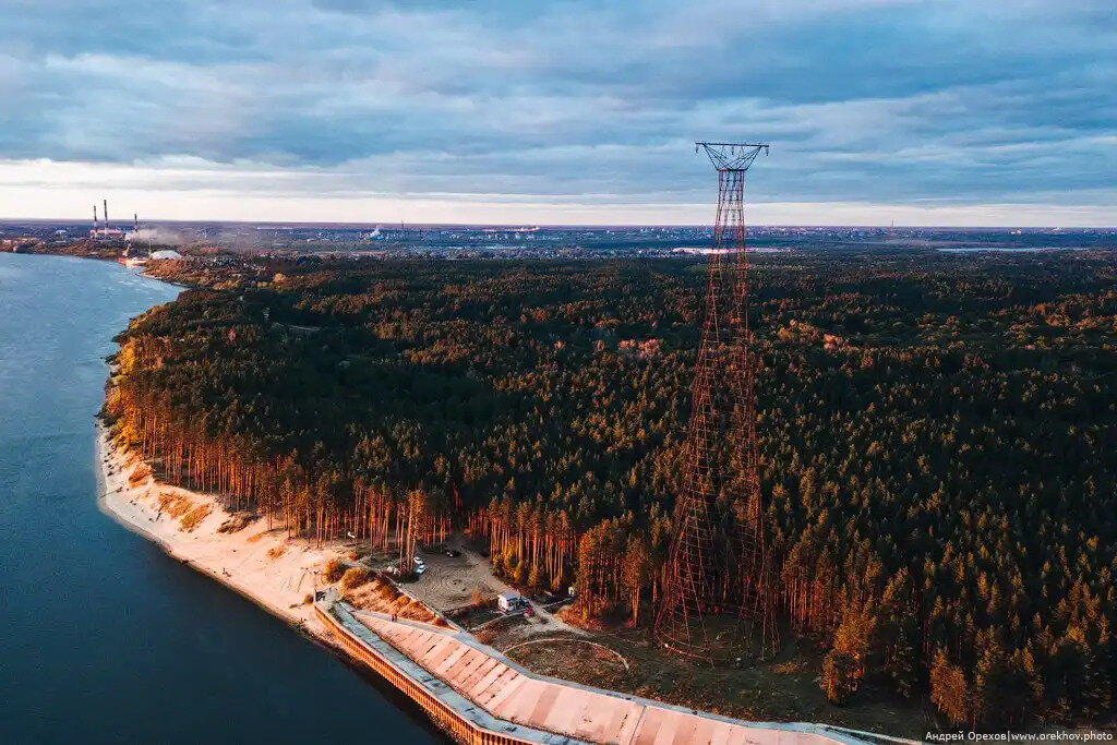 Шуховская башня на Оке в городе Дзержинск. Фото: Андрей Орехов https://golos.id/@orekhov