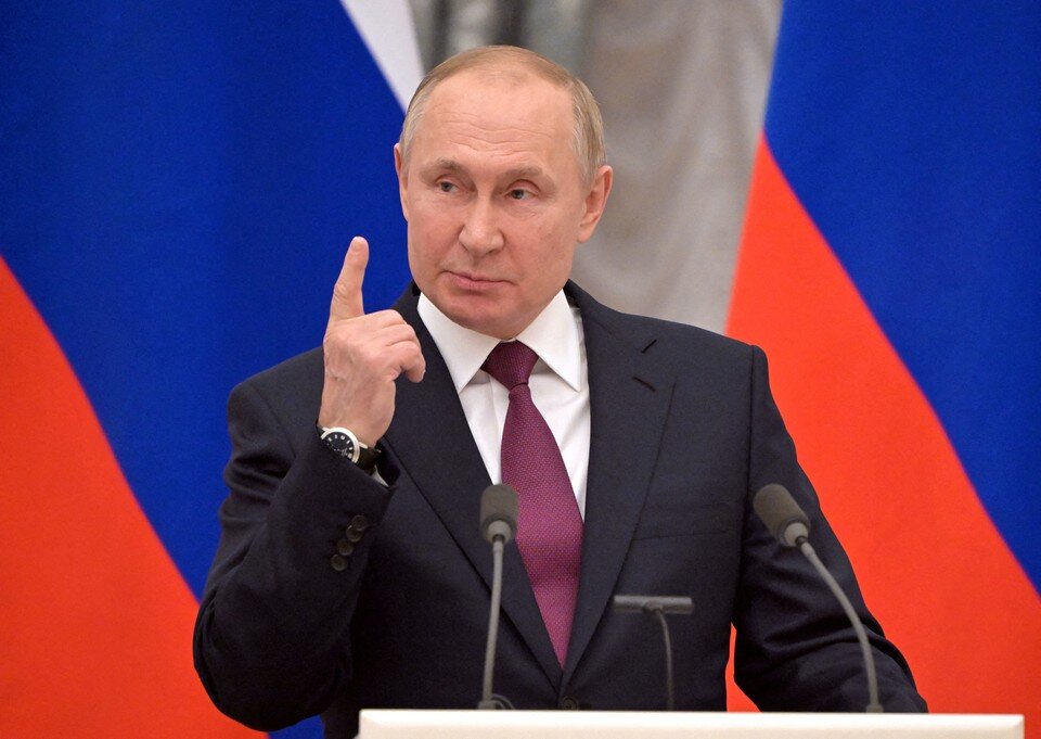     Владимир Путин  REUTERS