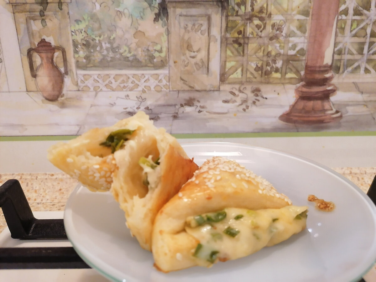 Фото автора. Вкуснейшие пирожки из слоеного творожного теста