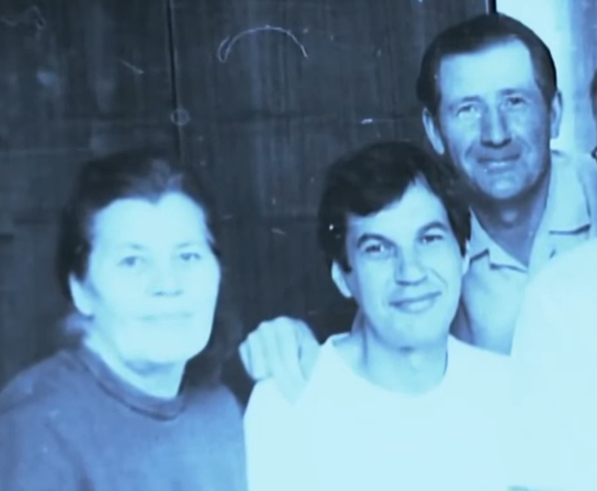Георгий Бурков с родителями