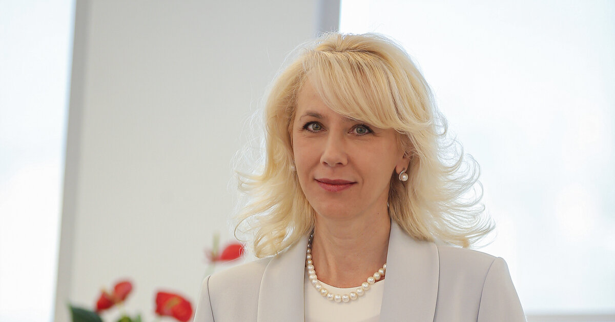 Елена Белоусенко.