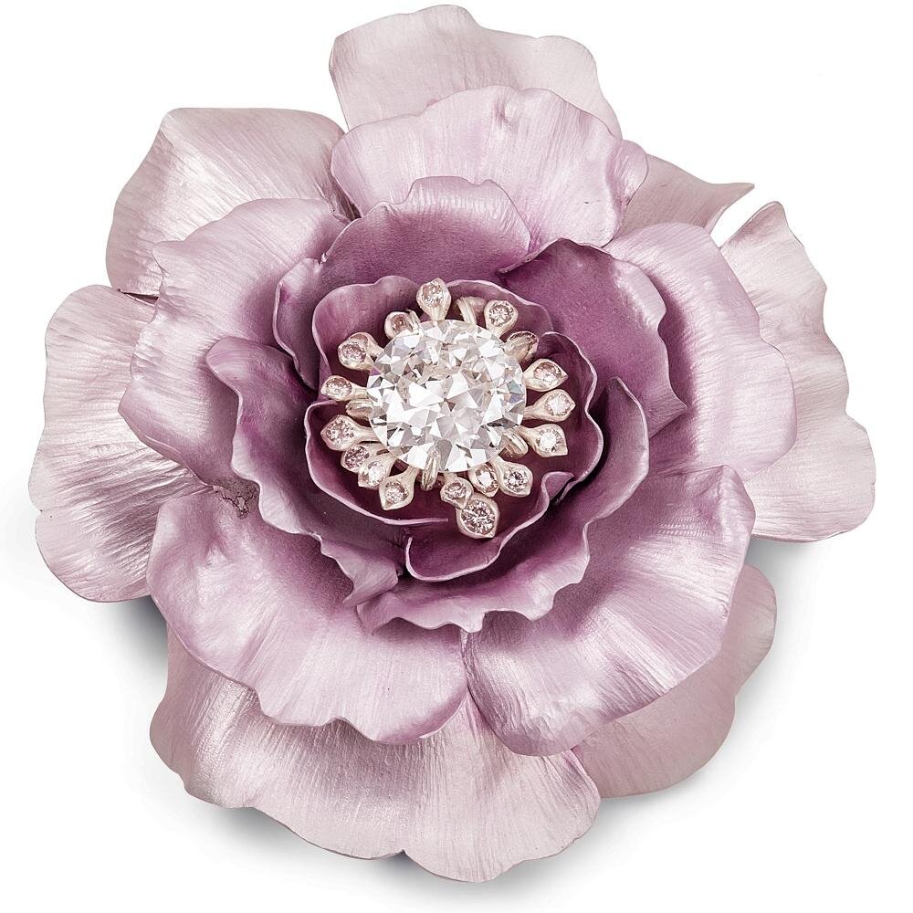 Hemmerle, брошь "Роза" из коллекции Infused Jewels, алюминий, белое золото, бриллианты