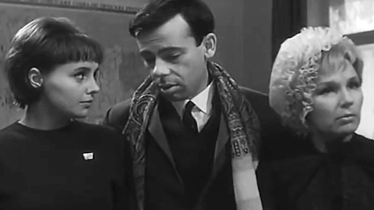 Мимо окон идут поезда 1965. Петькина тропа фильм 1965. Мимо окон идут поезда. Молодые учительницы 1965 год мимо окон. Гостья из будущего кадры.