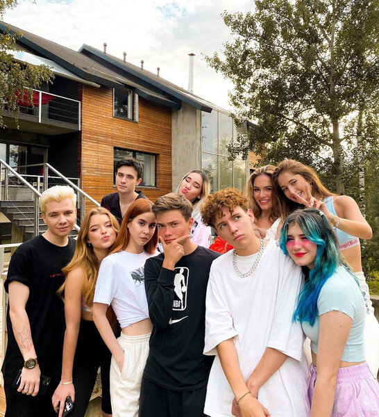 «Они всё про*рут»