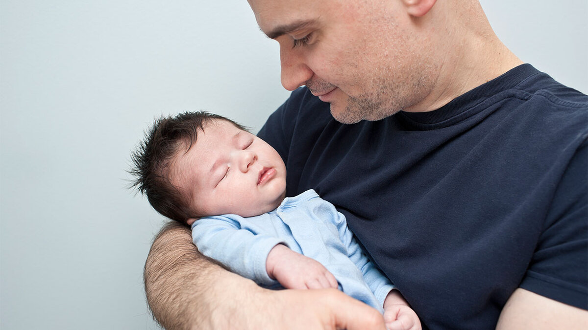 Если вы стали отцом не впервые, то, скорее всего, вы уже пережили уменьшение мозга. Пурупурупум. Фото с сайта raisingchildren.net.au.