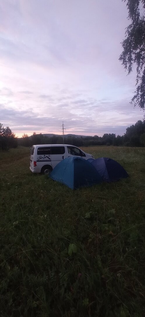 Ночевка на опушке леса вдоль дороги Белорецк- Магнитогорск