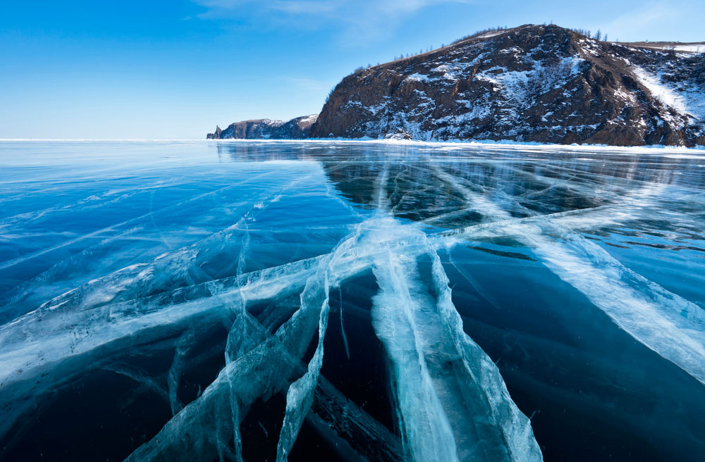 Lake baikal article. Глубокое озеро Байкал. Озеро Байкал самое глубокое озеро в мире. Озеро Байкал глубокое озеро ?. Самое большое озеро в мире Байкал.